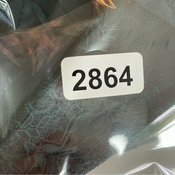 New! Victoria's Secret Green Lingerie Shine Strap Lace Teddy Garter 22864 - Picture 10 of 10